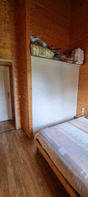 Chalets Etang Sur Arroux Extérieur photo